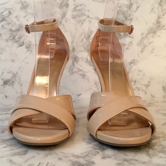 Material Girl ‘Sara’ Strappy Sandals - Picture 5 of 11